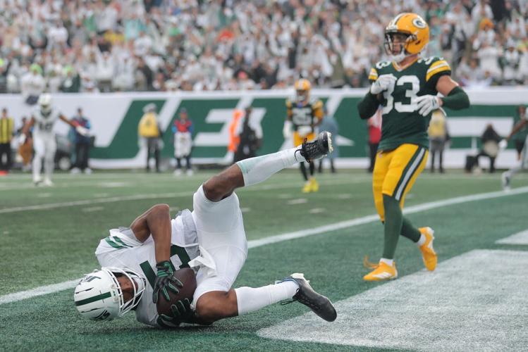 FOOTBALL-NFL-NYJ-GB/