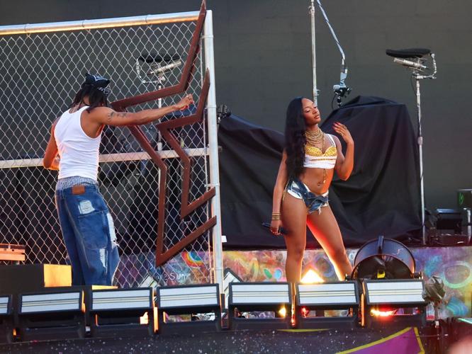 071925-coldplay-0026.JPG arya