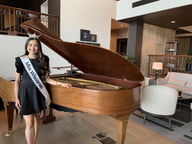 Miss Wisconsin Lila Szyryj recently made a stop to the Lake Geneva area