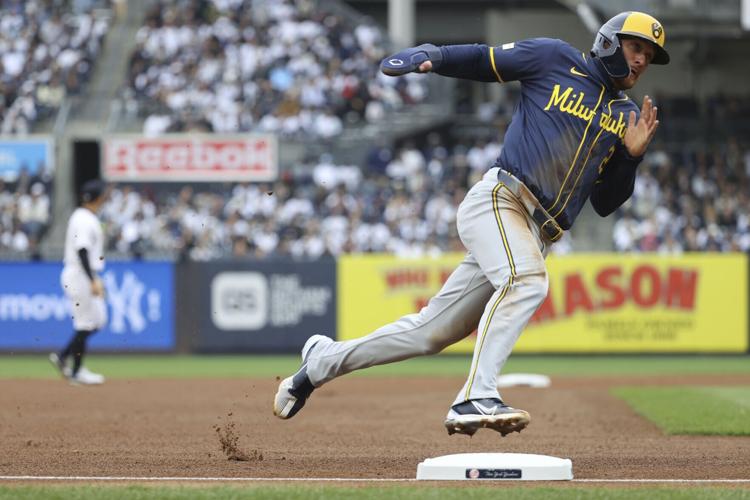 Brewers Yankees Baseball