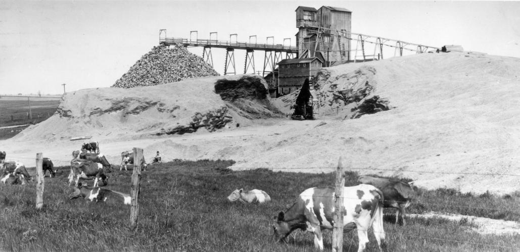 Mining - Blockhouse mine