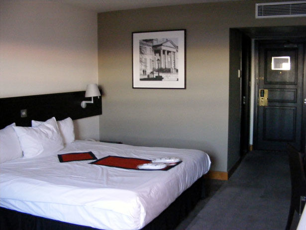 Hotel room generic free stock image