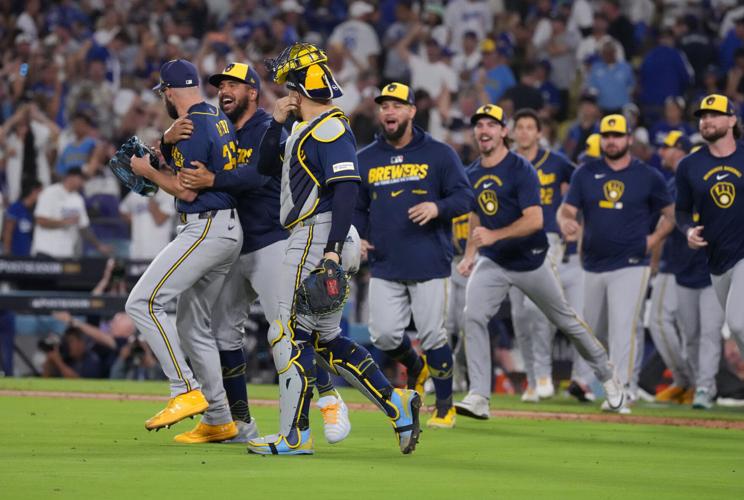 MLB: NLCS-Milwaukee Brewers at Los Angeles Dodgers