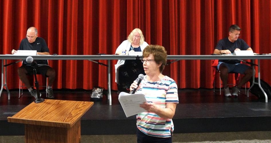 Williams Bay resident and district math teacher Darla Thiel chairs the Williams Bay School District's 2023 annual meeting