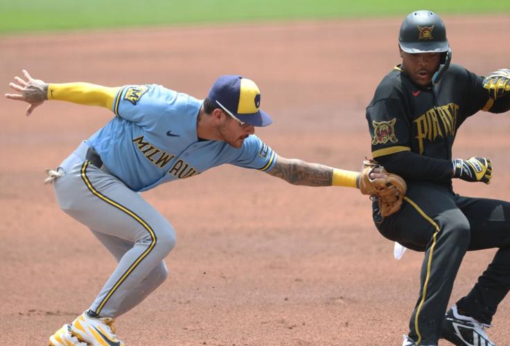 BASEBALL-MLB-PIT-MIL/