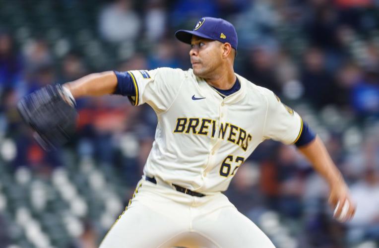 Tigers Brewers Baseball