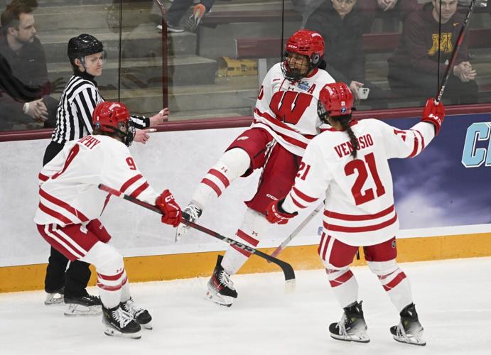 Wisconsin Minnesota Hockey