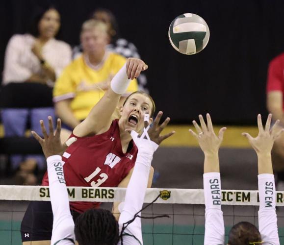 090824-wac-spt-baylor-w16isconsin.JPG