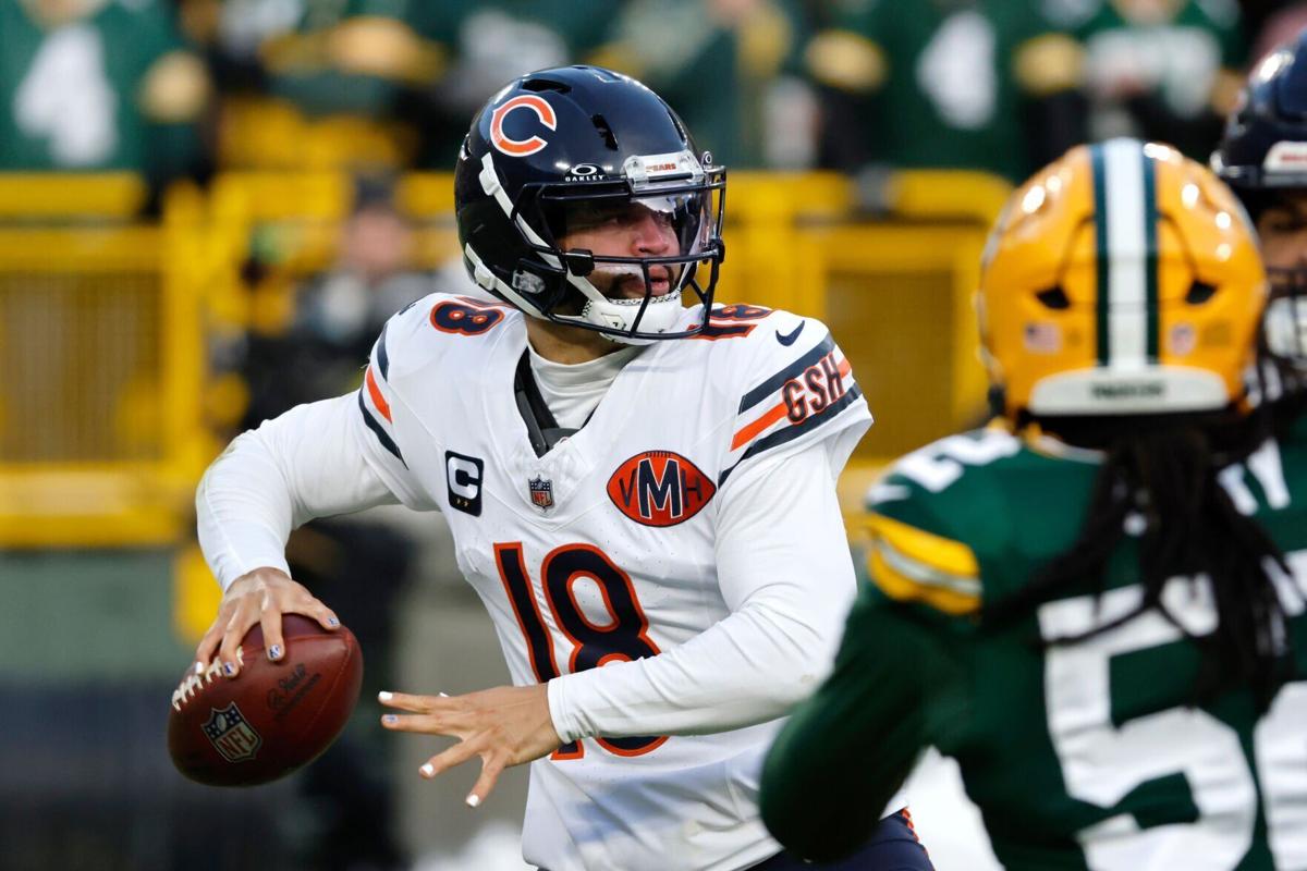 Bears Packers Football