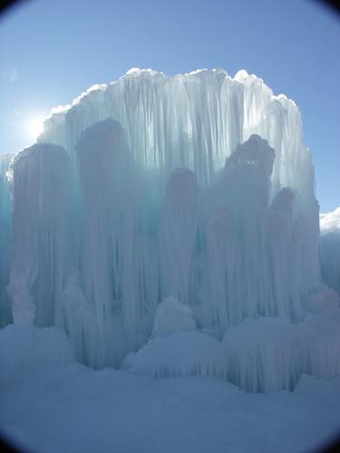 Midway, Utah has enjoyed the beautiful and the economic benefits that ice castle structures have offered the community since 2015