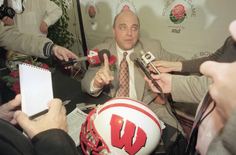 Barry Alvarez - Image 01