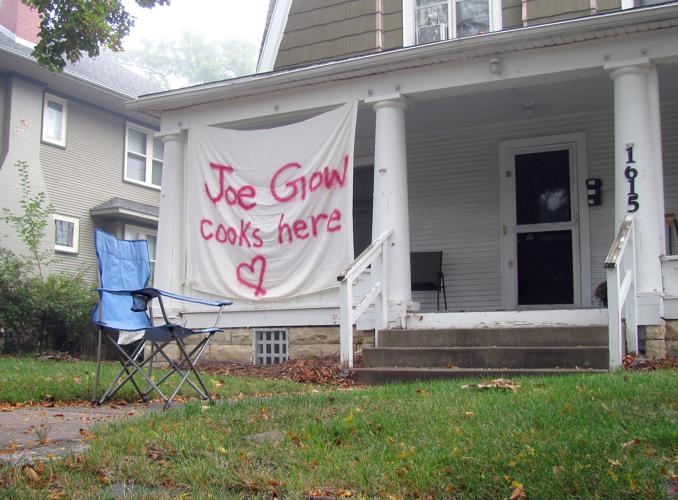 Joe Gow sign