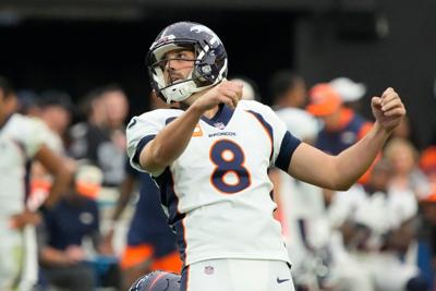 Broncos Raiders Football