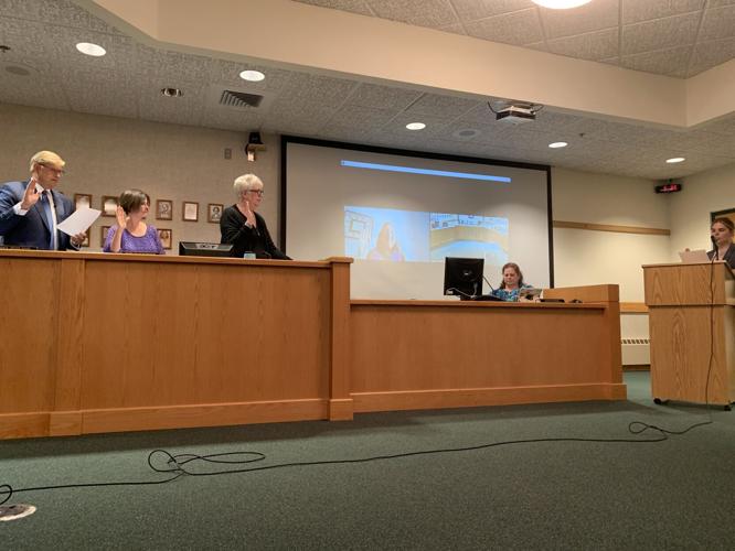 Aldermen Cindy Yager, Sherri Ames, Mary Jo Fesenmaier and Joel Hoiland