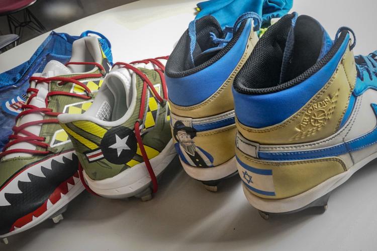 WBC Flashy Footwear