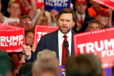 JD Vance rally in La Crosse