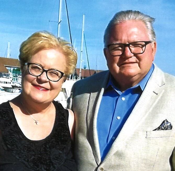 Mr. and Mrs. Robert Toeppe