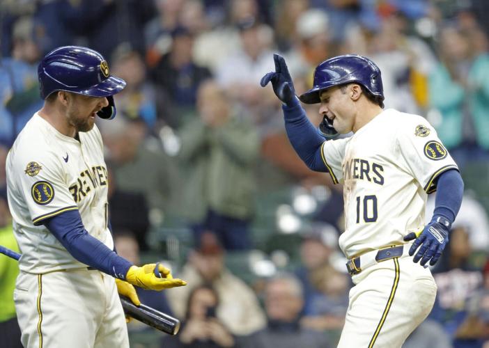 Tigers Brewers Baseball