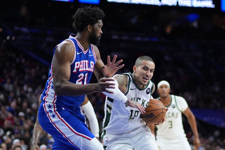 Bucks 76ers Basketball