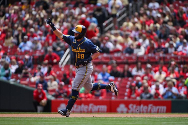 BASEBALL-MLB-STL-MIL/