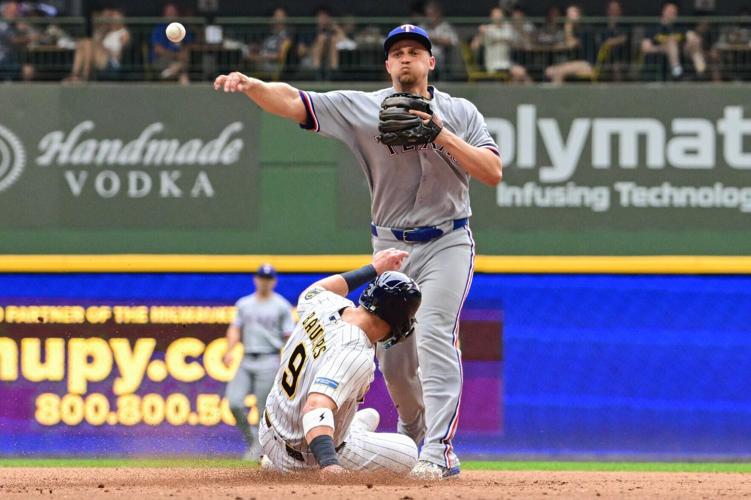 BASEBALL-MLB-MIL-TEX/
