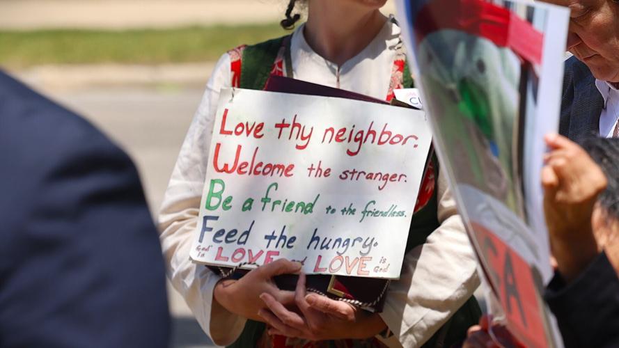 Love thy neighbor sign