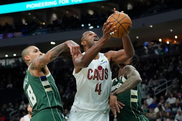 Cavaliers Bucks Basketball