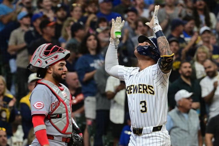 BASEBALL-MLB-MIL-CIN/