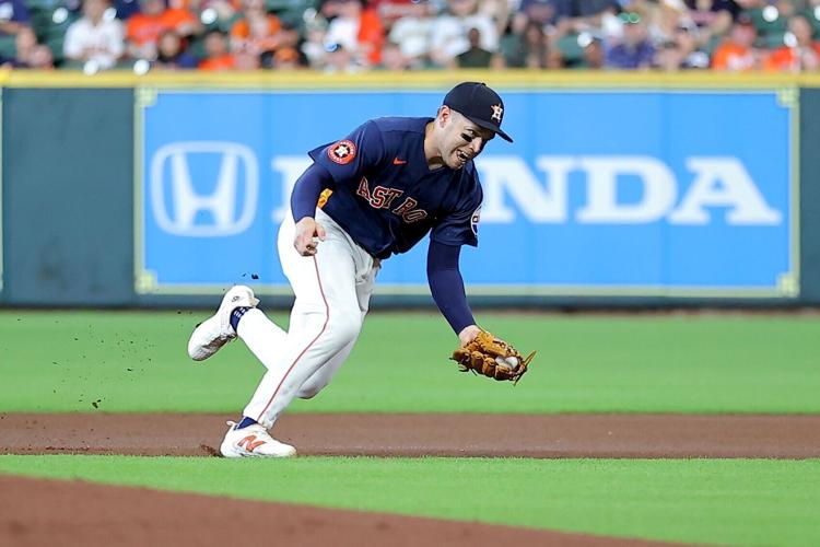 BASEBALL-MLB-HOU-MIL/