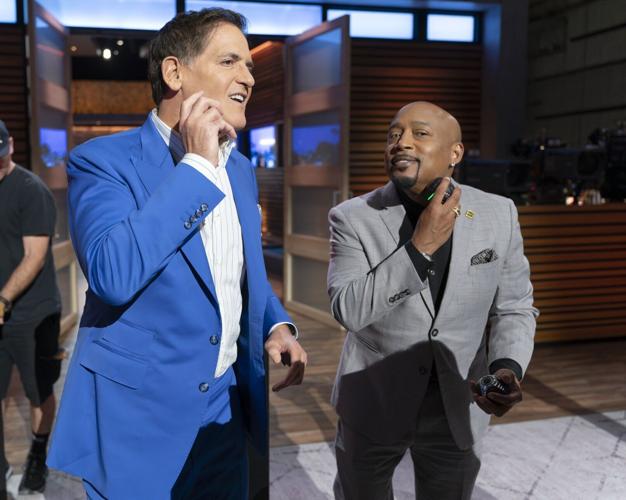 Shark Tank - Mark Cuban and Daymond James test out Go Nutz