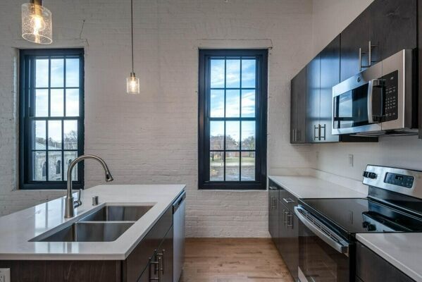 1 Bedroom Home in Racine - $1,125