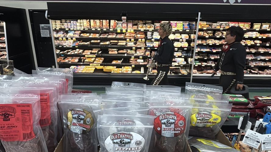 Live music at the Waunakee Piggly Wiggly 6