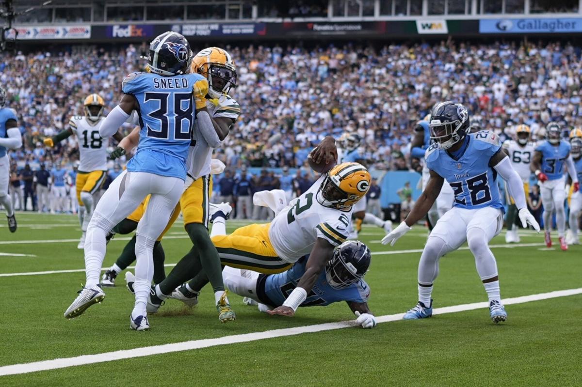 Packers Titans Football