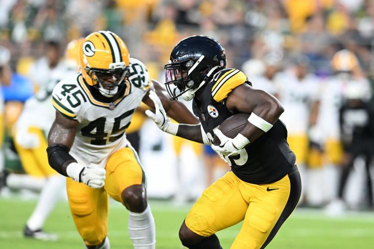 FOOTBALL-NFL-PIT-GB/