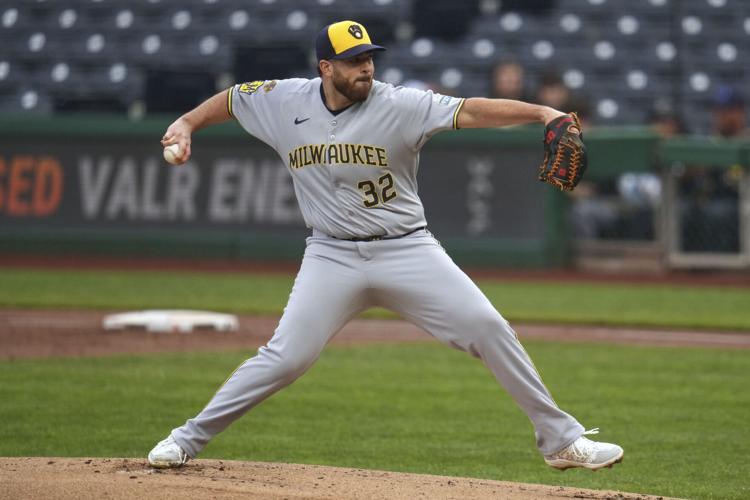 Brewers Pirates Baseball