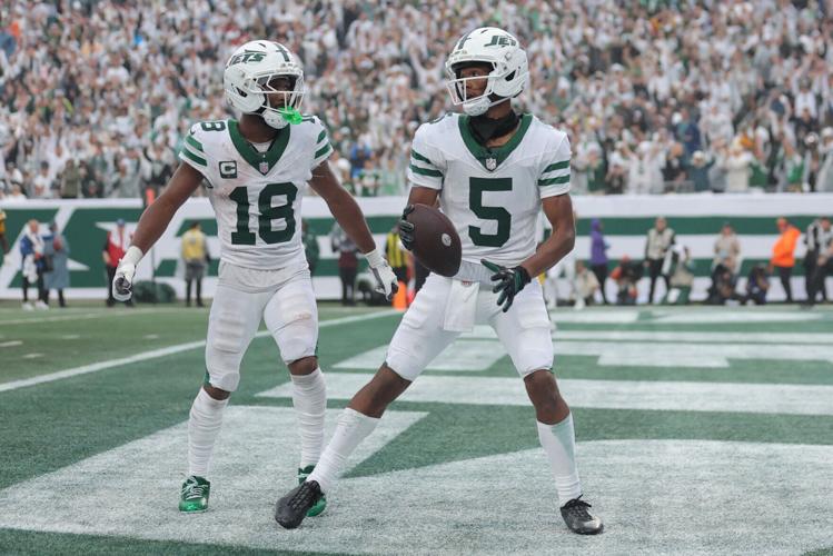 FOOTBALL-NFL-NYJ-GB/
