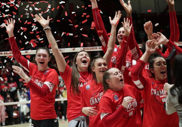 20211126_11_UW_Nebraska_volleyball_2129_AJA-11262021193744