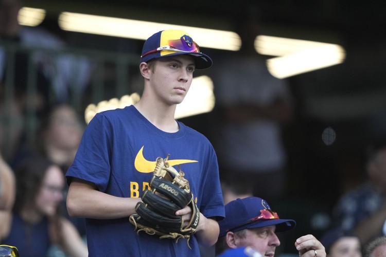 Giants Brewers Baseball