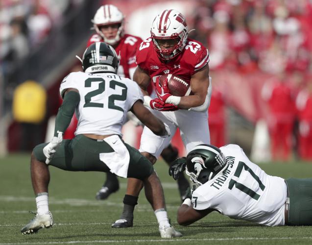 Badgers 38, Spartans 0