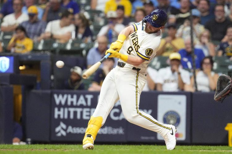 BASEBALL-MLB-MIL-CIN/