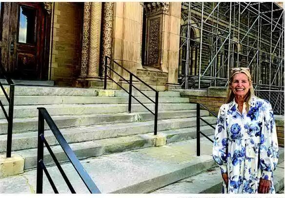 Happy Easter, Lake Geneva! Plus a bestselling author visits