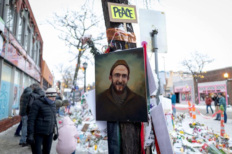 US-NEWS-MINN-DEATH-SITES-PILGRIMAGE-6-LA