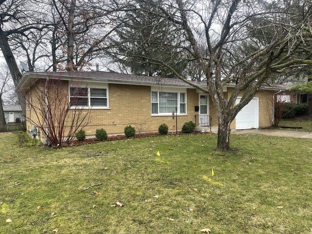 2 Bedroom Home in McHenry - $232,000