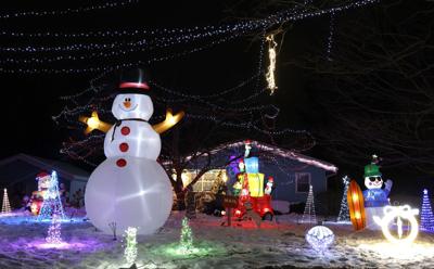 PLEASANT PRAIRIE HOLIDAY LIGHTS TOUR