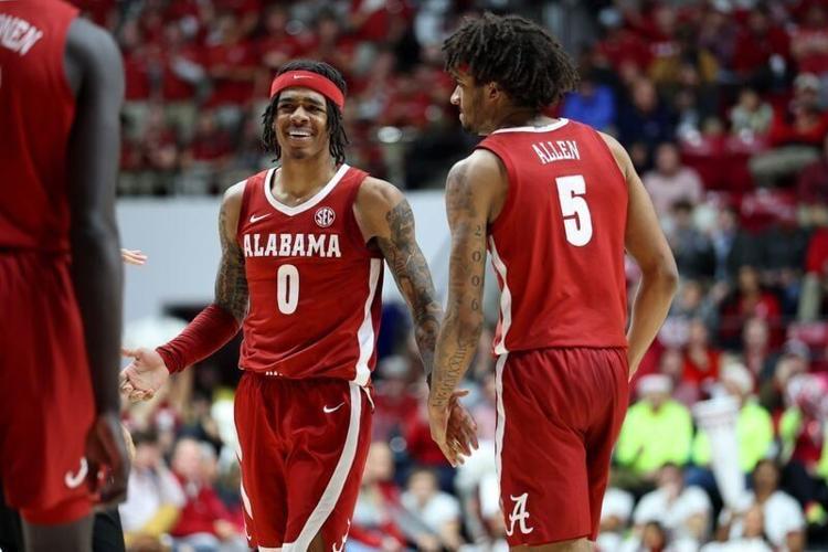 Alabama guard Labaron Philon (0) shot 50% from the field and 39% from 3-point range while averaging 22 points, 3.5 rebounds and five assists per game last season.