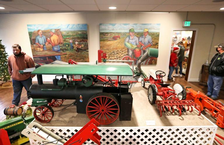 A Country Christmas at the Driftless Historium
