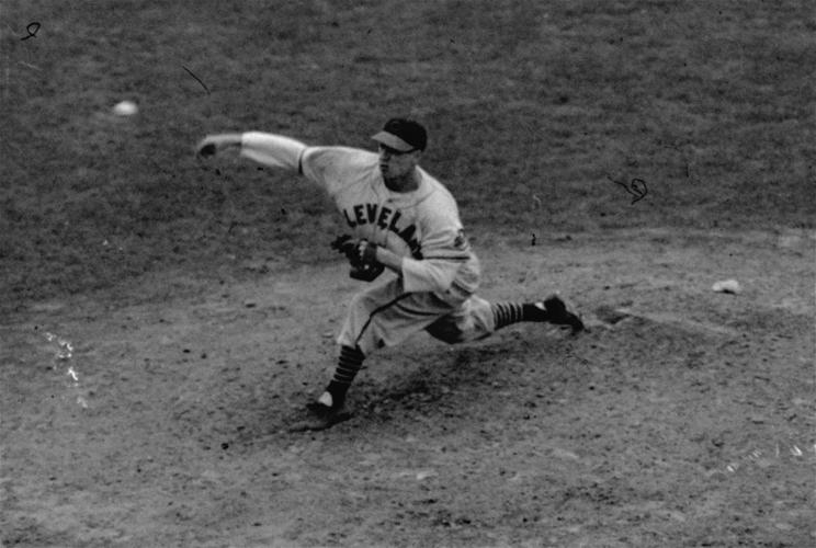 1951: Indians' Bob Feller throws 3rd career no-hitter