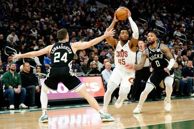 Cavaliers Bucks Basketball
