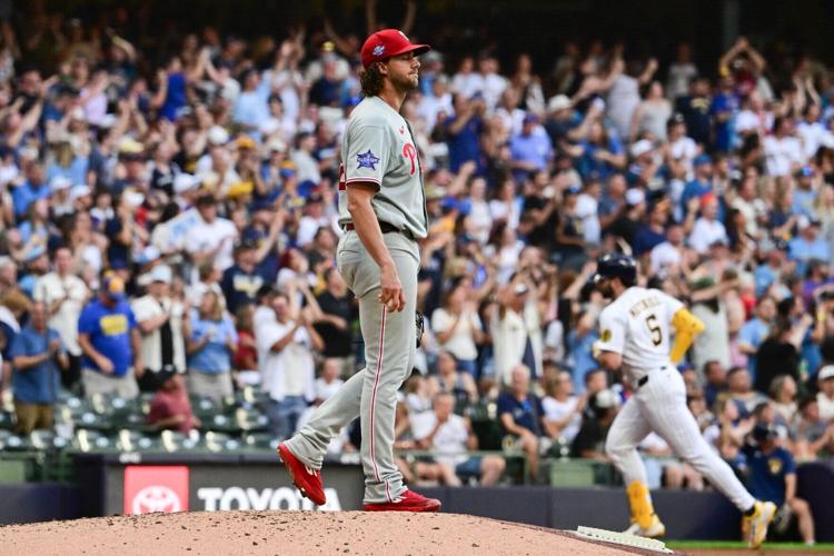 BASEBALL-MLB-MIL-PHI/