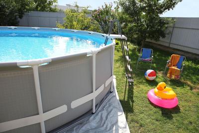 If you purchased a 48-inch or taller Bestway above-ground pool with straps running to the outside of the vertical legs since 2008, you may be entitled to benefits from a class action Settlement.